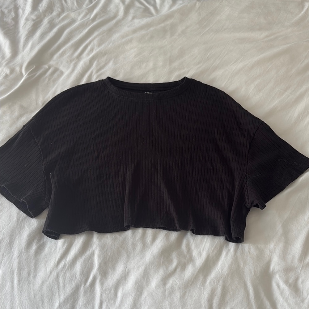 Black Ribbed Crop Top